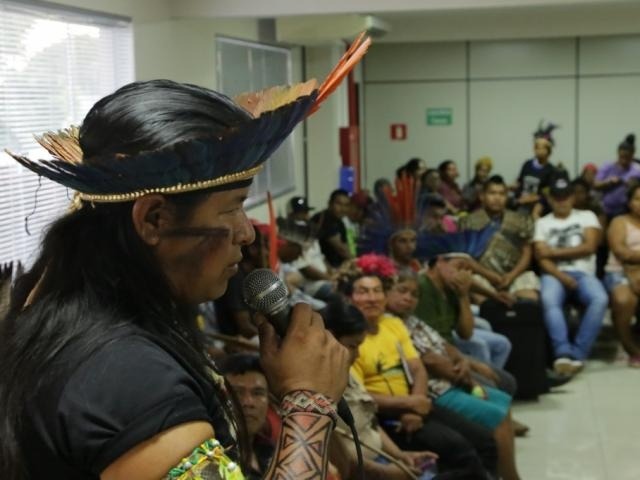 Índios ocupam prédio na Capital após troca de diretor em Distrito Sanitário Manifestantes iniciaram ocupação da Dsei nesta quarta-feira. (Foto: Kísie Ainoã)