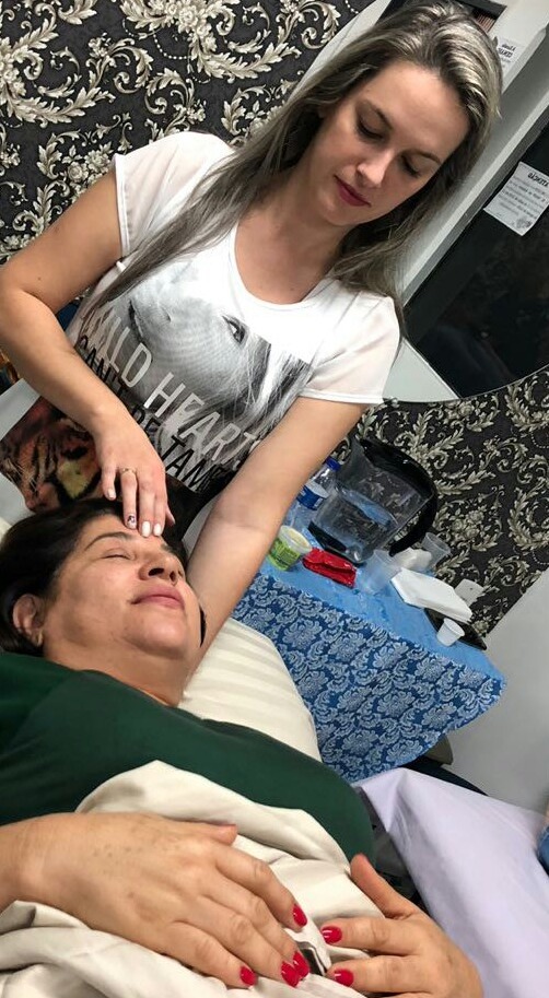 Terapia do Reiki é oferecida em Amambai