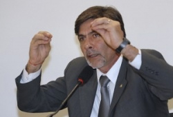 Código Florestal: por que adiar a votação Código Florestal: por que adiar a votação