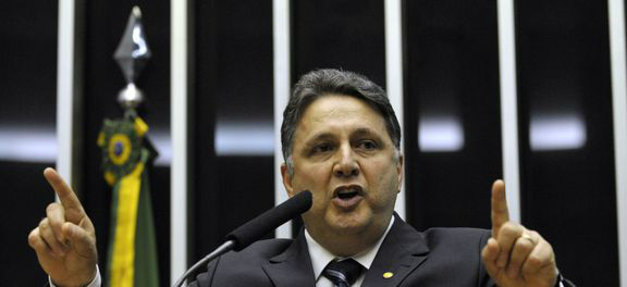 Procuradoria diz que Garotinho ofereceu suborno para não ser preso; defesa nega Anthony GarotinhoFoto: Divulgação