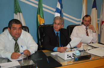 A direção dos trabalhos foi coordenada pelos vereadores Valter Brito(PR), Coconho(PR) e Luciney Bampi(PV). Foto: Moreira Produções 