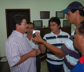 Prefeitura de Rio Brilhante apura desfalque de R$ 800 mil Prefeitura de Rio Brilhante apura desfalque de R$ 800 mil