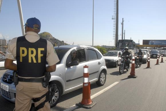Operação da Polícia Rodoviária teve como meta reduzir acidentes e combater irregularidades praticadas por motoristasAgência Brasil