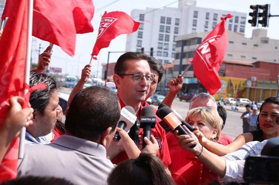 Tudo que você precisa saber sobre as eleições gerais de domingo (20) na Bolívia Ortiz lidera a corrida presidencial em Santa Cruz. (Foto: Divulgação/Facebook