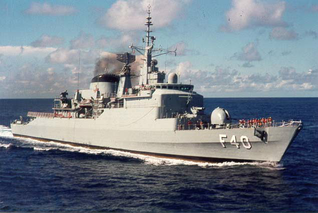 Brasil envia navio para as forças de paz no Líbano