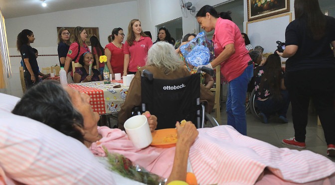MSGÁS faz ação solidária no Dia da Mulher MSGÁS faz ação solidária no Dia da Mulher