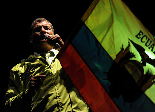 Presidente do Equador reitera críticas à imprensa