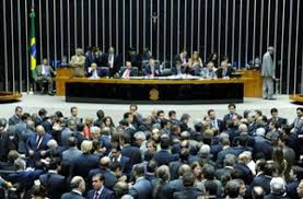 Deputados aprovam projeto que regulamenta parcerias com ONGs