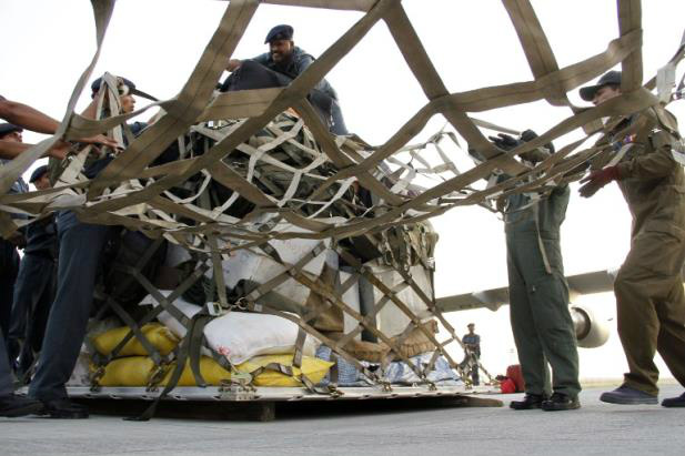 EUA, Índia e China anunciam envio de ajuda a países atingidos por terremoto