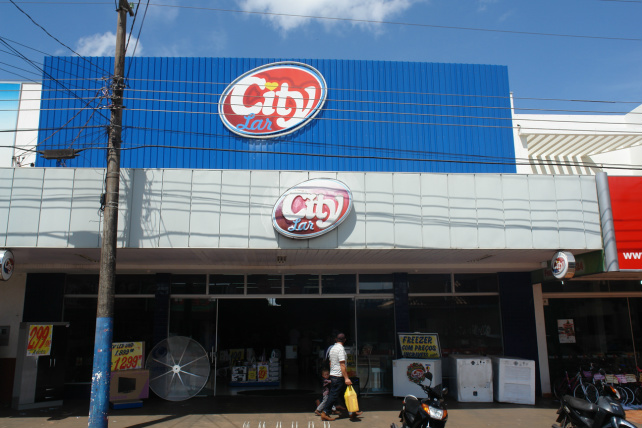 City Lar de Amambai está com promoções de Natal City Lar já está há quatro anos em Amambai / Foto: Moreira Produções