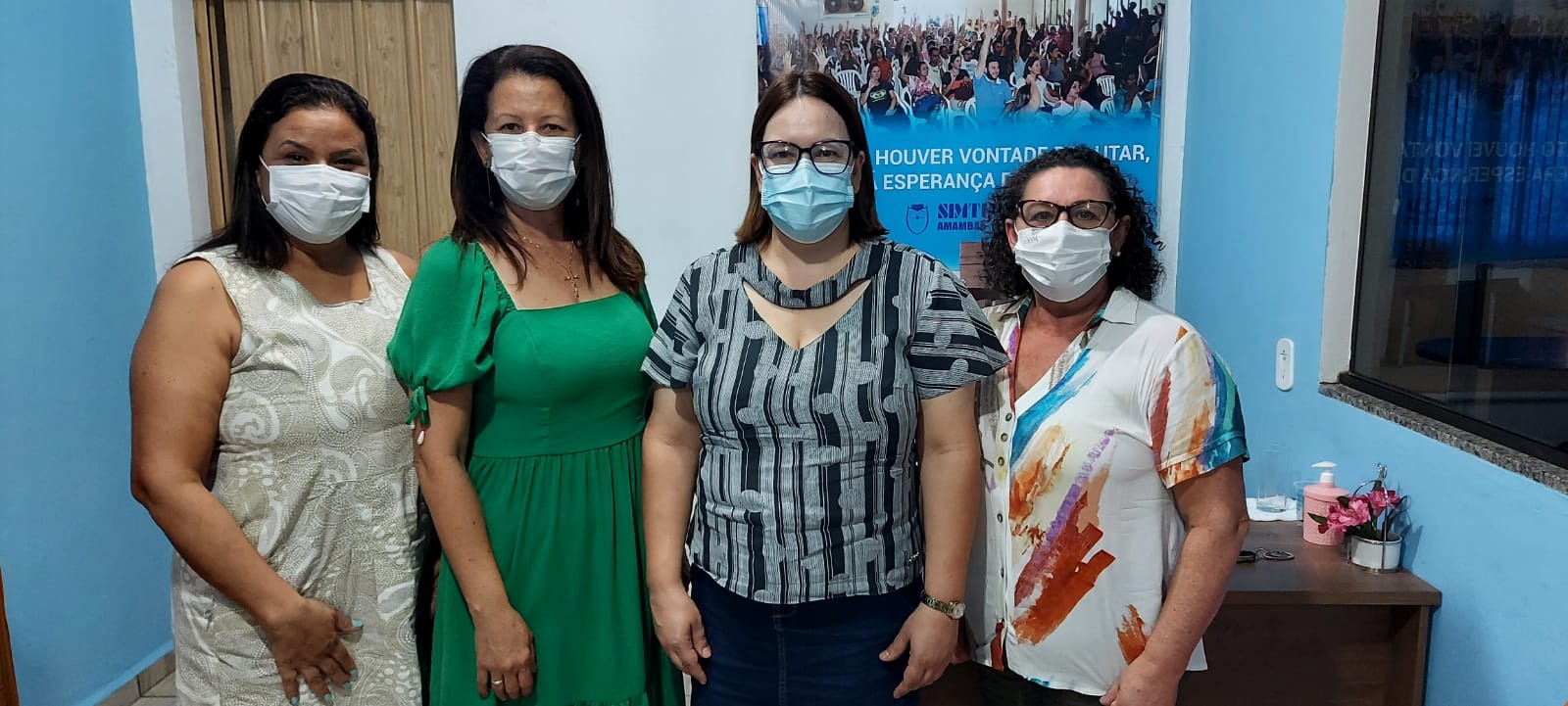 Simted de Amambai mantém reunião com a vereadora Cida Farias Cida Farias foi recepcionada pela presidente do Simted, Erli Fernandes; pela vice-presidente Nídia Peixer e pela assessora jurídica do sindicato, Débora Baruffi / Foto: Amambai Notícias