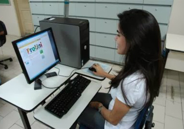 Termina hoje prazo para matrícula de pré-selecionados no ProUni Quem perder o prazo ou não comprovar as informações é desclassificado