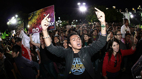 Após anúncio de Correa, ambientalistas organizaram protesto
