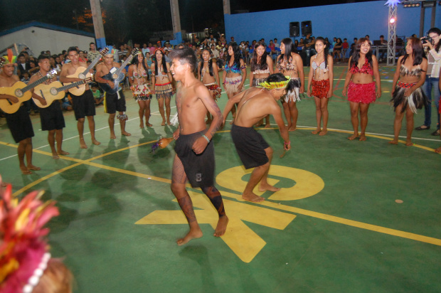 14º Joind reúne 1500 indígenas em Amambai no mês de dezembro Apresentações culturais são realizadas durante o evento Foto: Moreira Produções