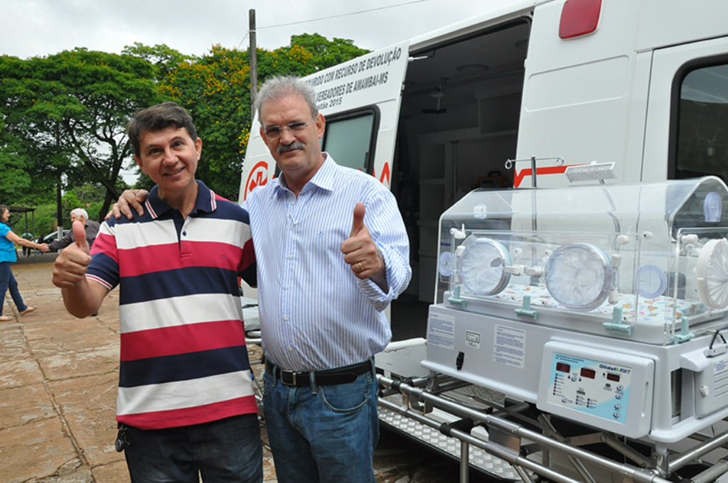 Deputado Federal Geraldo Resende e Cristino Toledo. “O Cristino tem todo meu apoio na vinda para o PMDB. É um grande parceiro aqui em Amambai”, diz o Deputado.