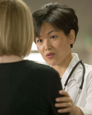 Pesquisa indica que 59% das mulheres só vão ao médico quando estão doentes