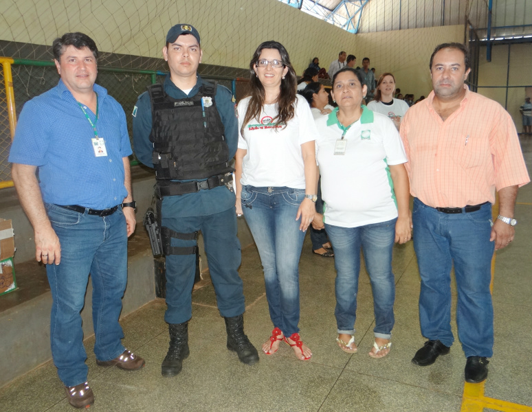 Detran, Cetran, Detrat e secretaria de Educação realizam programação em Amambai A PM esteve junto a organização auxiliando na programação / Foto: Moreira Produções