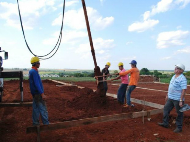 Prefeitura inicia construção de Centro de Eventos em Aral Moreira