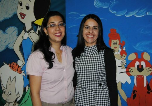 Escola de Amambai oferece cursos de Formação Inicial e Continuada A diretora e diretora-adjunta da escola Dr. Fernando, Cassiana Melissa da Rosa (D) e Gianini de Moura Martins Recalde.