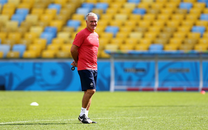 Didier Deschamps comanda o treino da França no Maracanã