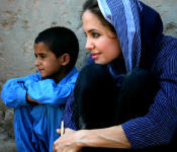 Angelina Jolie quer proteção para refugiados na Líbia e na Cote d'Ivoire