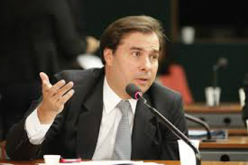 Maia adia para terça-feira votação do projeto de combate à corrupção Presidente do Congresso Nacional, deputado federal Rodrigo Maia (DEM/RJ) / Foto: Divulgação