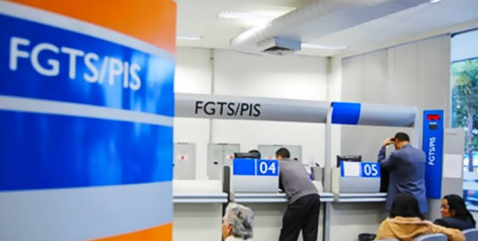 PIS começa a ser pago para nascidos em novembro Divulgação.