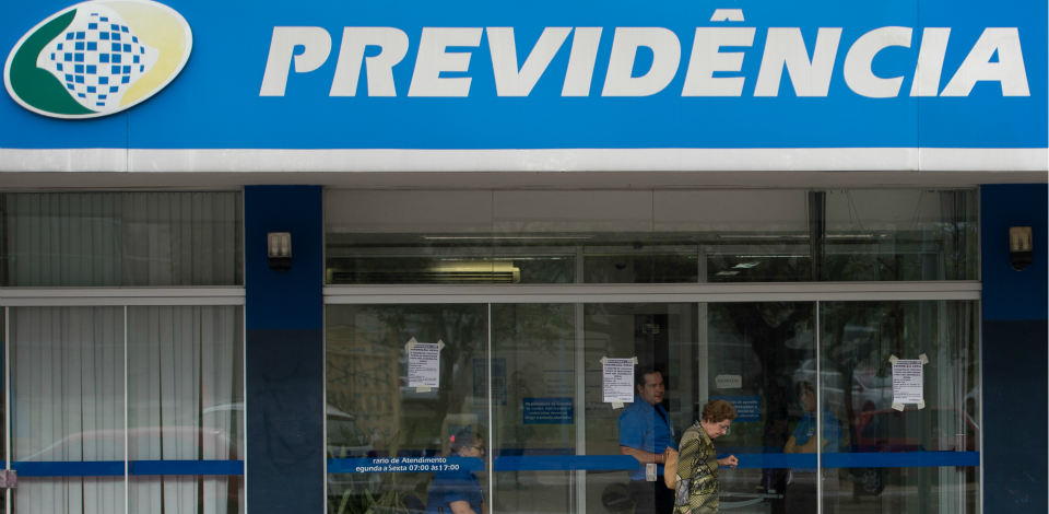 Previdência alerta para novo golpe de estelionatários Previdência alerta que nunca faz contato por carta.