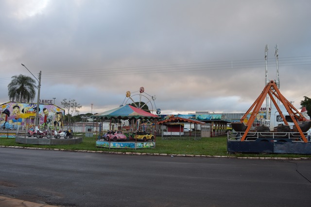 Imagem da semana: parque de diversões instalado em Amambai
