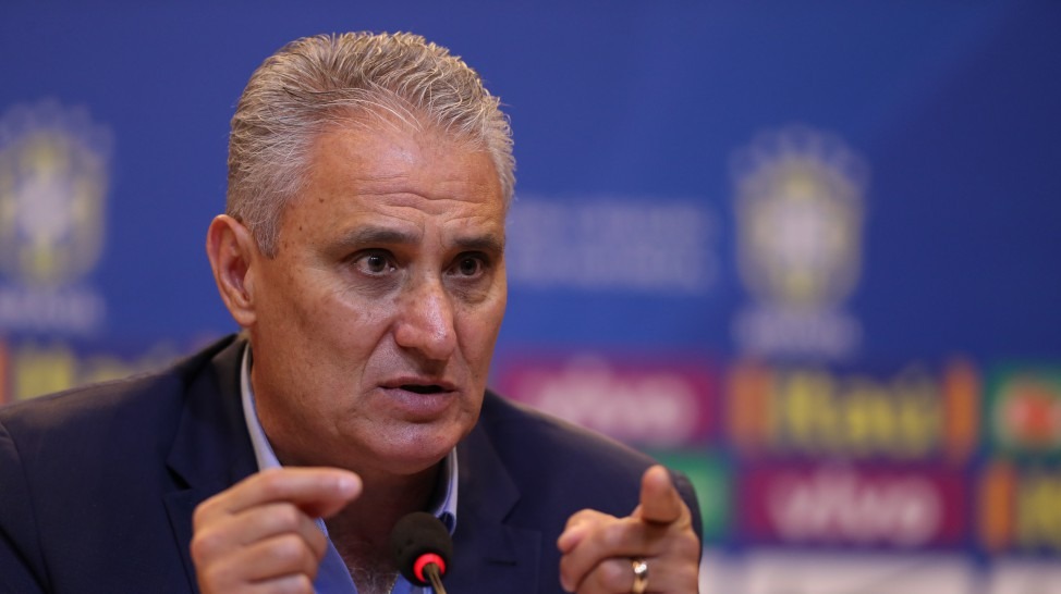 Tite convoca apenas estrangeiros para próximos amistosos da Seleção Tite convoca apenas estrangeiros para próximos amistosos da Seleção