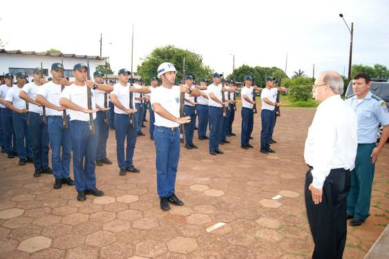 Cursos de formação da PM são acompanhados pelo secretário de Segurança Pública