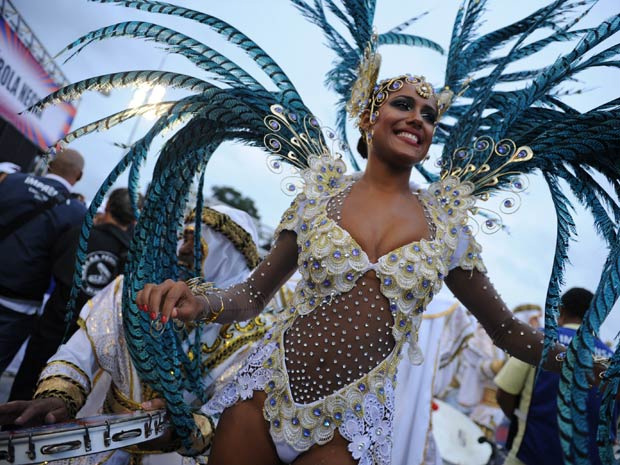 Pérola Negra leva histórias da Bíblia para desfile no Anhembi Escola defende enredo sobre Velho Testamento: 'Abraão, o patriarca da fé'.Expectativa é de que fantasias sejam mais recatadas e sem nudez.