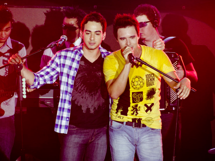 Conrado e Aleksandro se apresentam no palco principal da 24° Expobai nessa quinta-feira (6)