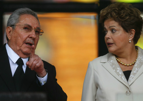 Dilma estreita laços com Cuba em cúpula continental sem EUA e Canadá Em visita a Cuba, Dilma deve agradecer governo de Raúl Castro por envio de médicos