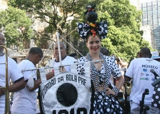 Bola Preta abre simbolicamente carnaval de rua do Rio Bola Preta abre simbolicamente carnaval de rua do Rio