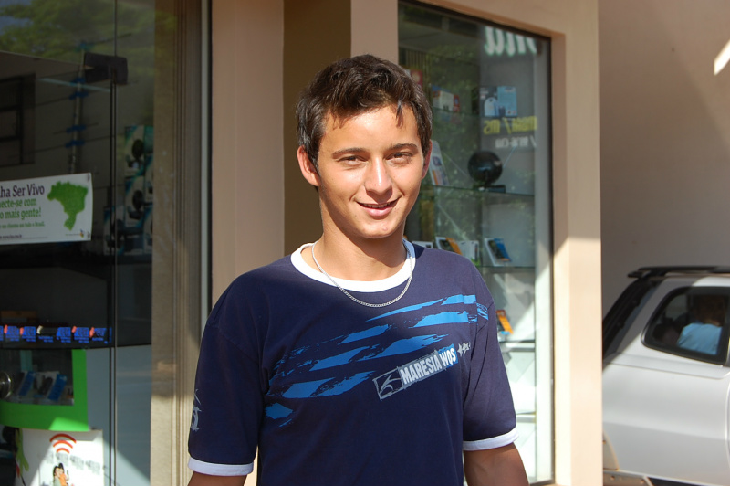 7 de setembro: o Brasil é um país independente? Bruno Henrique Favareto (16) estudante