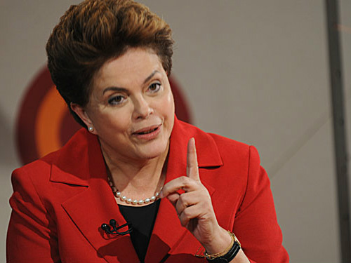 Dilma: Minha Casa, Minha Vida beneficiou mais de 1,5 milhão de famílias Além das moradias já entregues, segundo ela, 1,7 milhão de casas e apartamentos estão em construção em todo o país