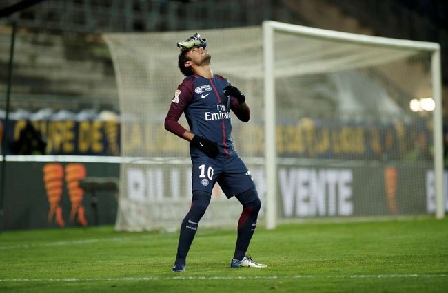 Neymar marca de pênalti e põe PSG na semi da Copa da Liga Foto: Divulgação