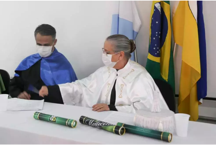 Nomeados pelo MEC, Mirlene Damázio e Luciano Geisenhoff comandam UFGD há um ano (Foto: Divulgação)