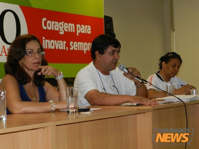 Trabalhadores em Educação de MS aprovam proposta de reajuste salarial Trabalhadores em Educação de MS aprovam proposta de reajuste salarial