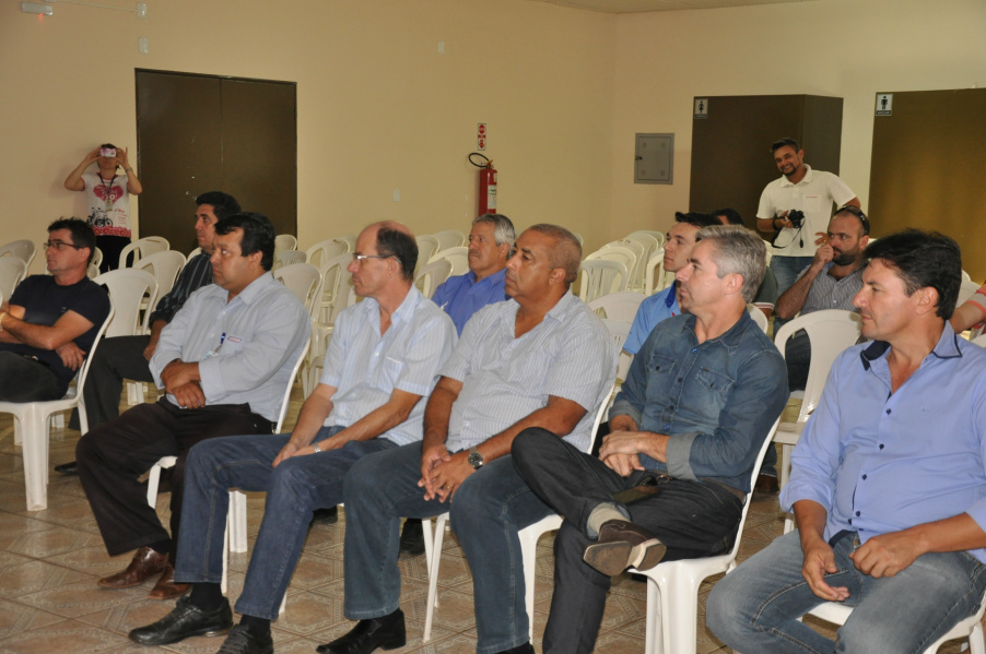 Autoridades e empresários do Município participaram do lançamento, nessa segunda-feira (27) / Foto: Assessoria