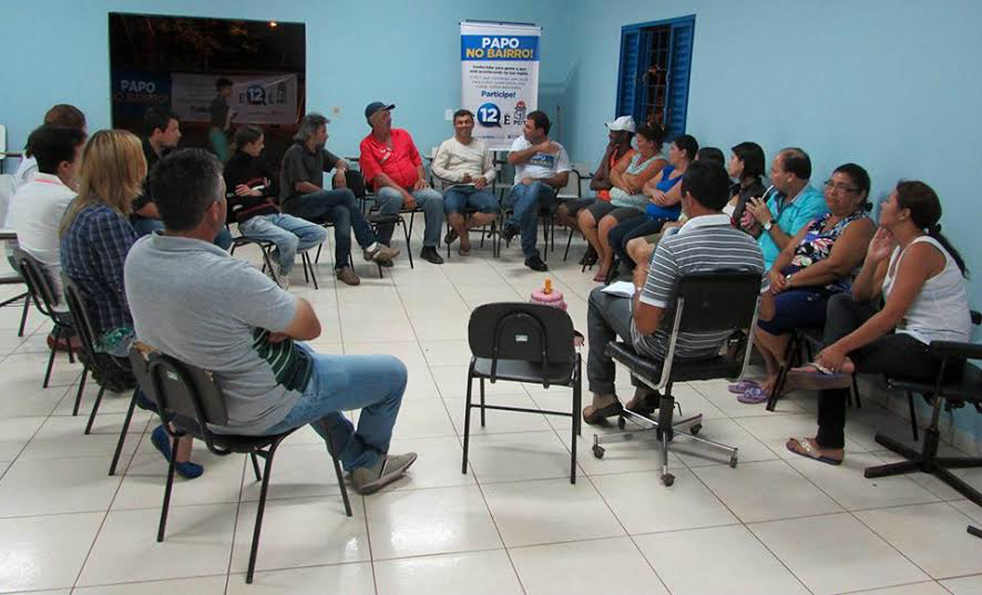 Moradores de vila em Amambai querem mais investimentos na saúde Papo no Bairro foi realizado na vila Alcindo Franco Machado. Moradores puderam participar e relatar a situação da vila (Foto: Assessoria PDT)