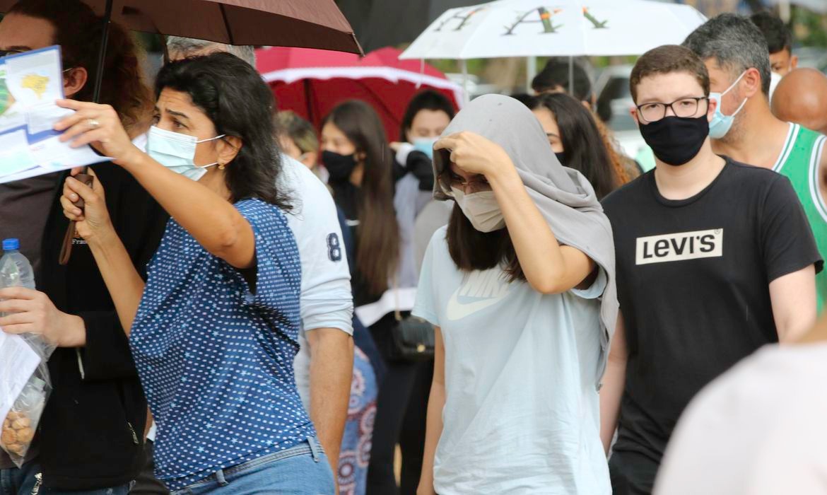 Professores e estudantes comentam o primeiro dia de Enem Foto: Agência Brasil