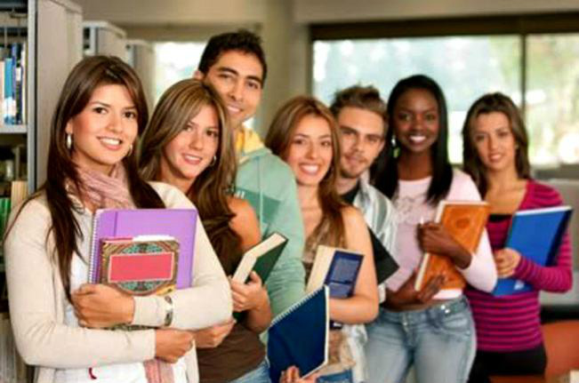 Governo fixa regras para dar bolsas de estudos a estrangeiros