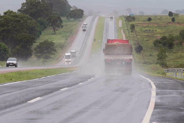 SAU da CCR MSVia alerta: com chuva, redobre a atenção e reduza a velocidade Foto: Divulgação