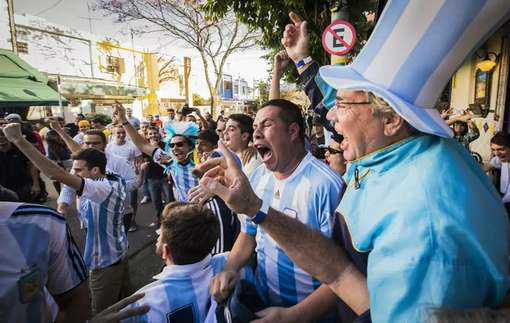 Vila Madalena vira palco da comemoração argentina em São Paulo