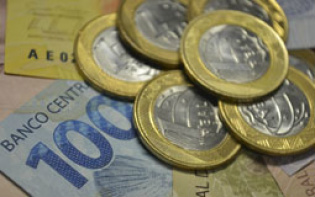De acordo com o Projeto de Lei do Senado (PLS) 313/2011, o dinheiro seria destinado à Saúde Pública e o Fies ficaria com os 30% da renda líquida das loterias