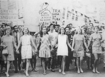 Mulheres poderão tirar CPF de graça entre os dias 9 e 11 de março Mulheres poderão tirar CPF de graça entre os dias 9 e 11 de março