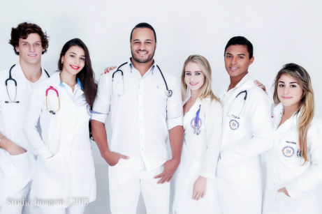 Faculdade paraguaia abre 300 vagas para o curso de medicina em Salto Del Guairá