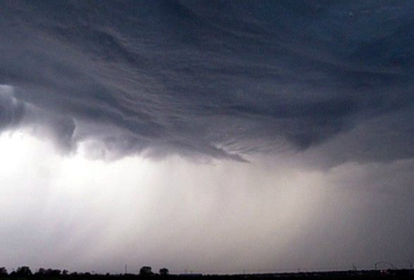 Defesa Civil alerta para o risco de chuva forte no Estado